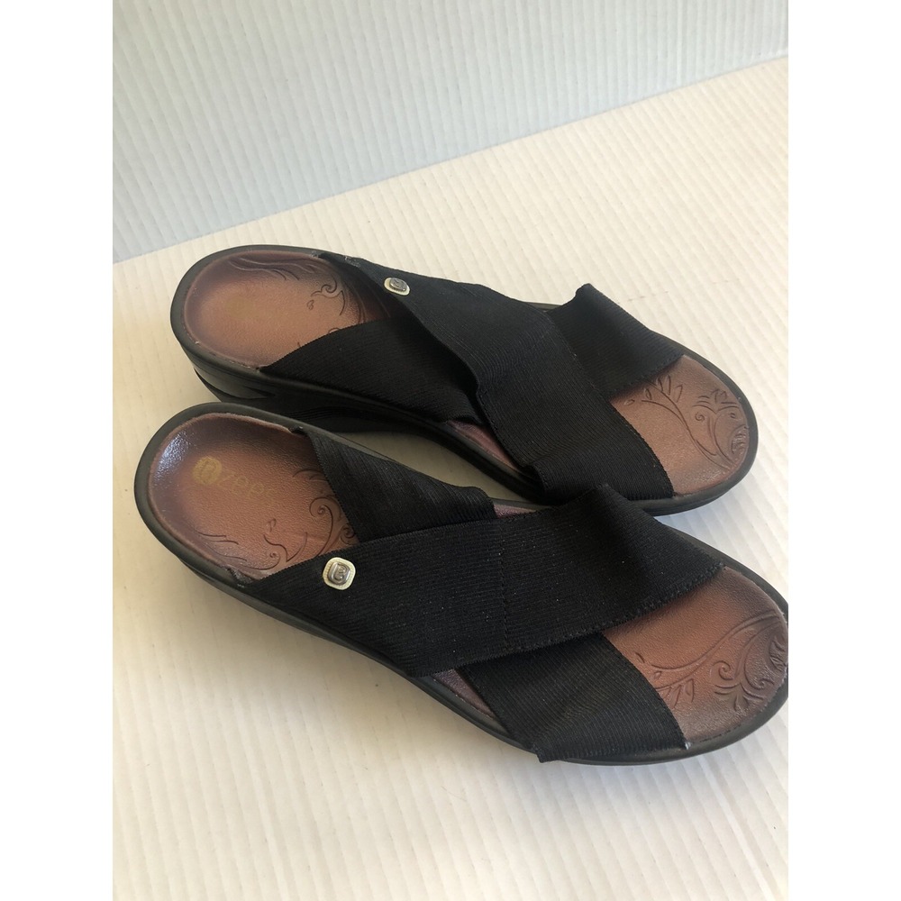 Sandals Black Elastic Sz 9.5M Slip-On Wedge  Comfort Bzees Desire Summer Resort